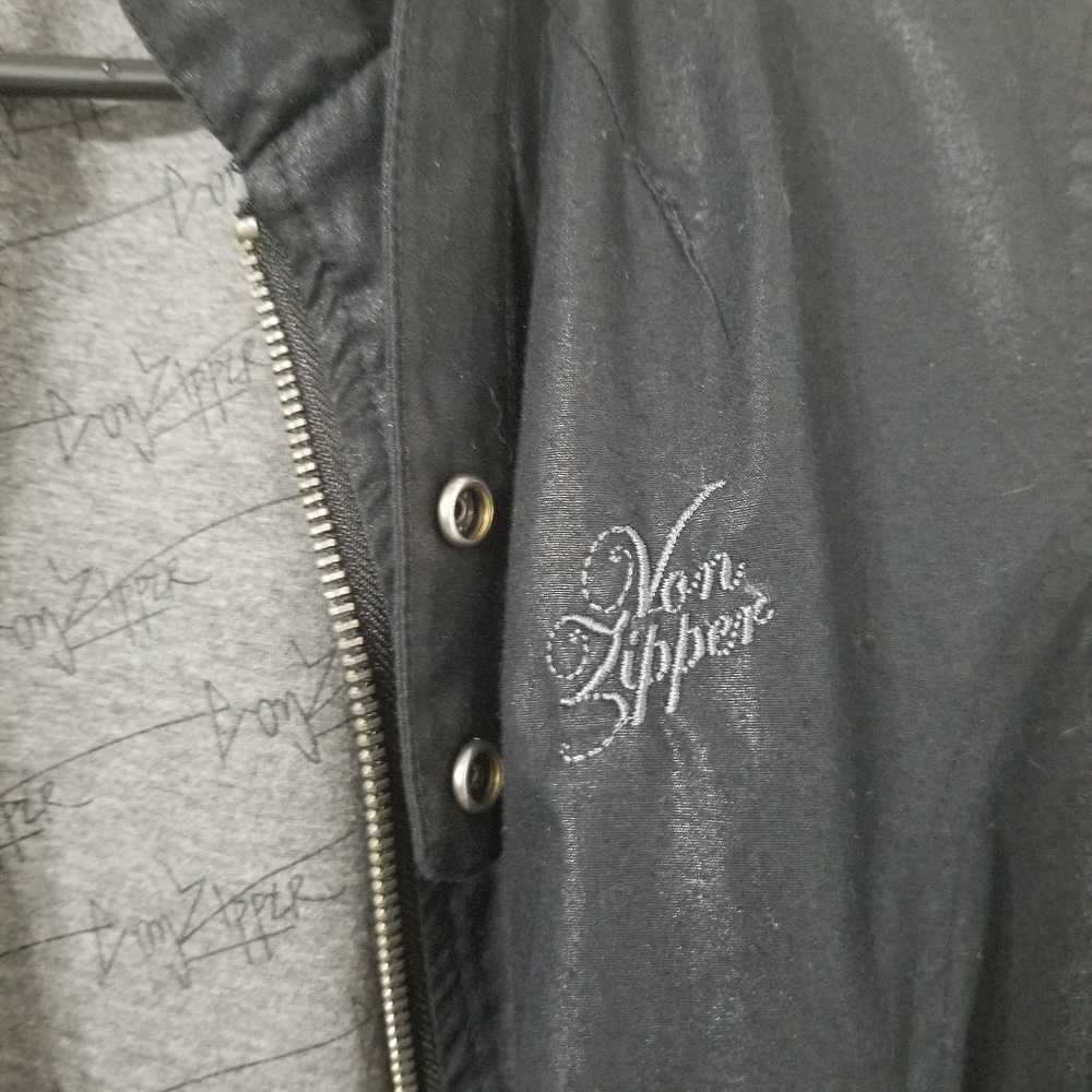 Von Zipper Black Bomber jacket(M) - Picture 2 of 6
